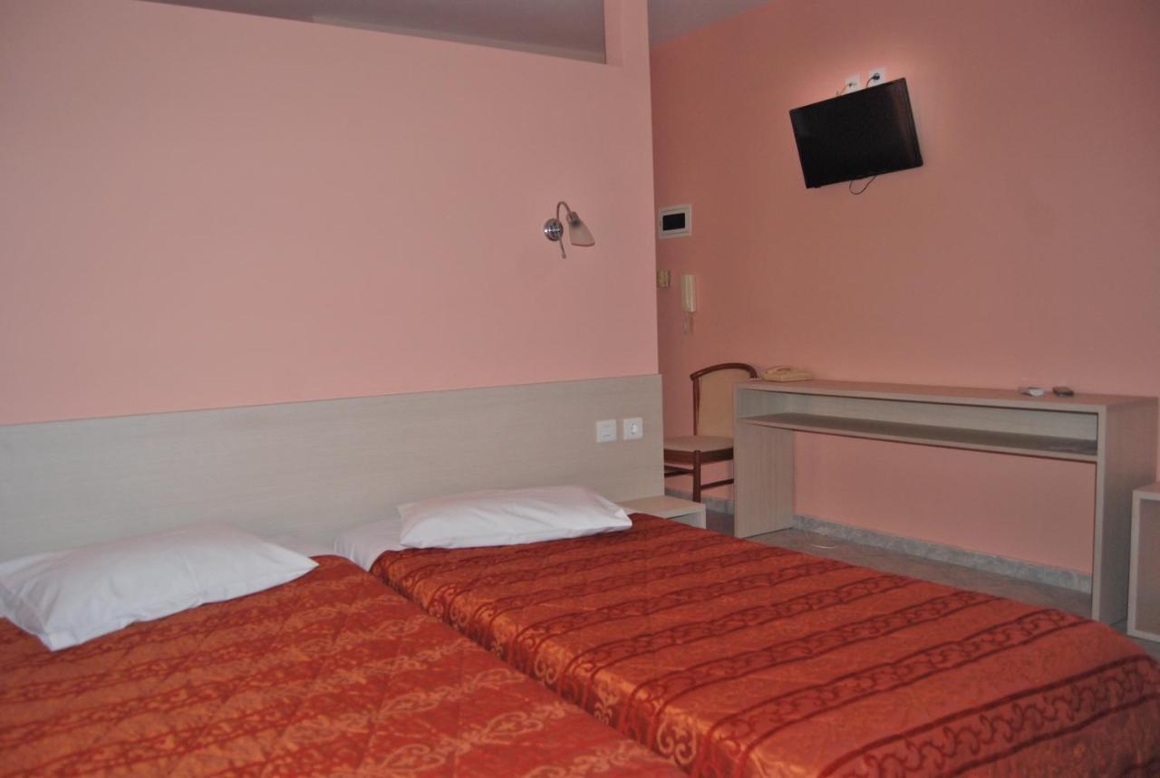 Hotel Chrisi Akti Nafpaktos Exterior foto
